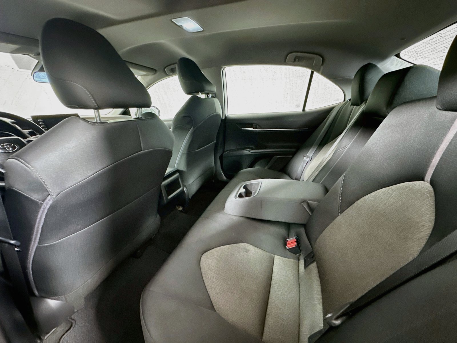 Used 2022 Toyota Camry LE FWD image 22