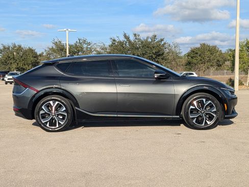 Certified 2022 Kia EV6 Wind image 4