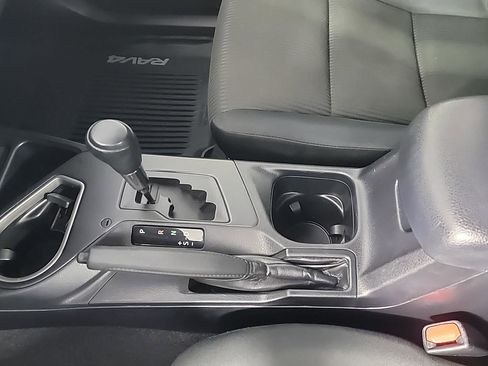 Used 2017 Toyota RAV4 LE w/ All Weather Liner Package image 30