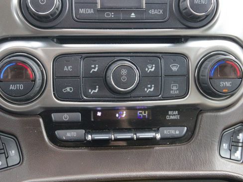 Used 2017 Chevrolet Suburban Premier AWD/4WD image 27