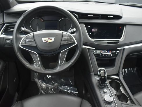 Used 2024 Cadillac XT5 Premium Luxury AWD/4WD image 14
