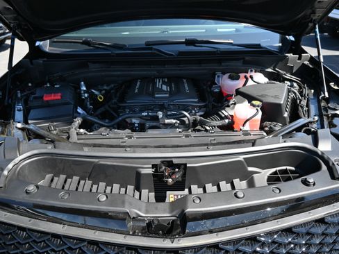 Used 2025 Cadillac Escalade V image 29