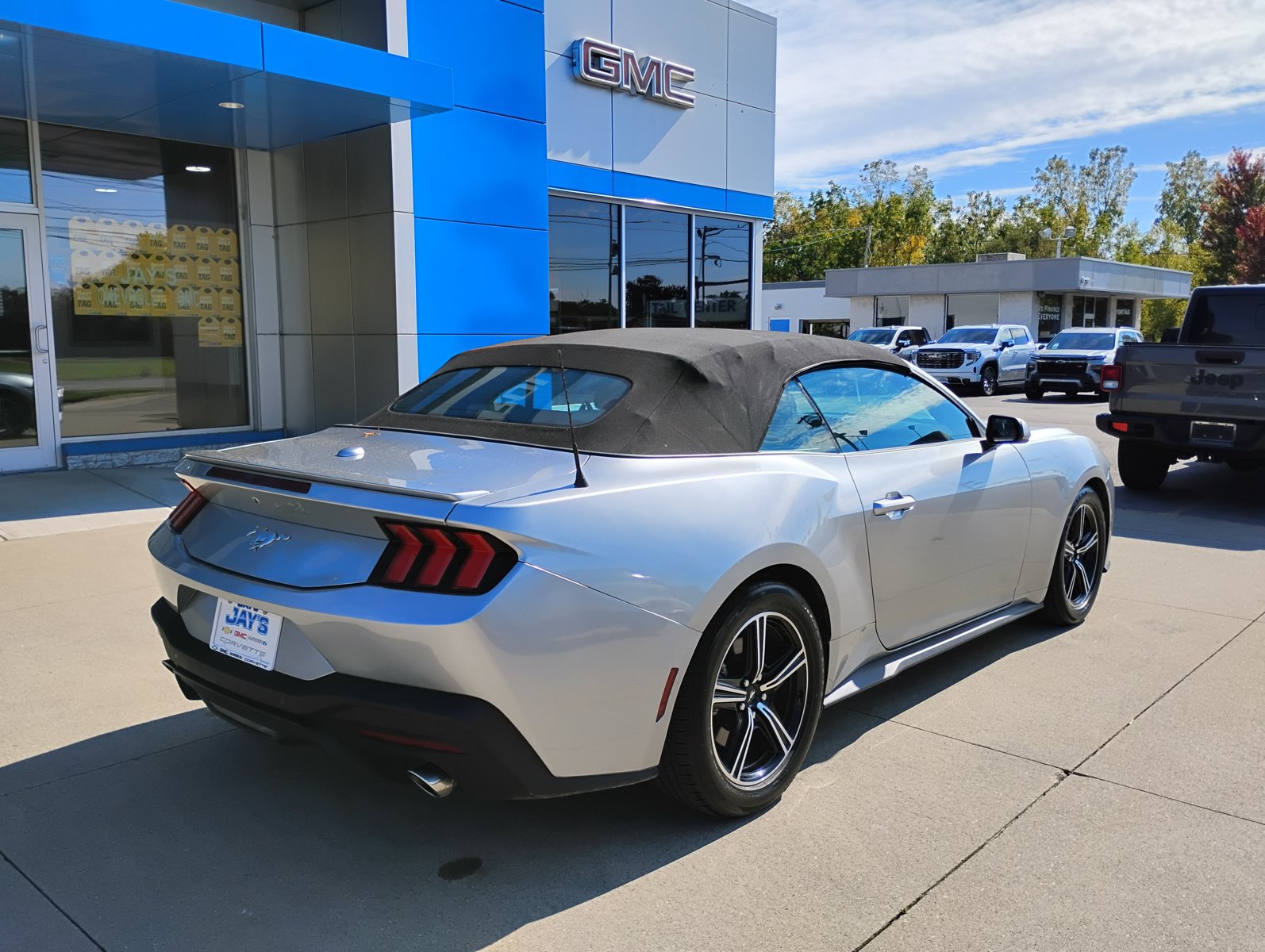 Used 2024 Ford Mustang Premium RWD image 7
