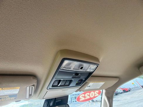 Used 2022 Toyota 4Runner SR5 AWD/4WD image 22