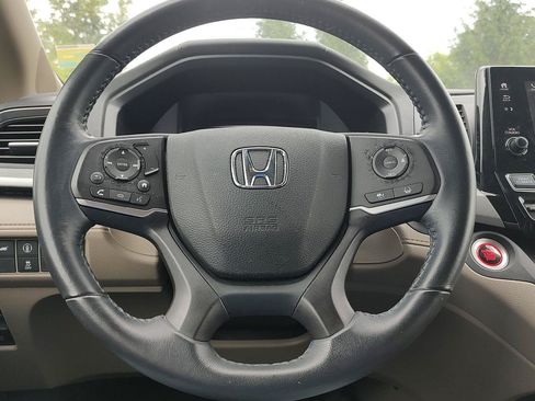 Used 2023 Honda Odyssey EX-L image 16