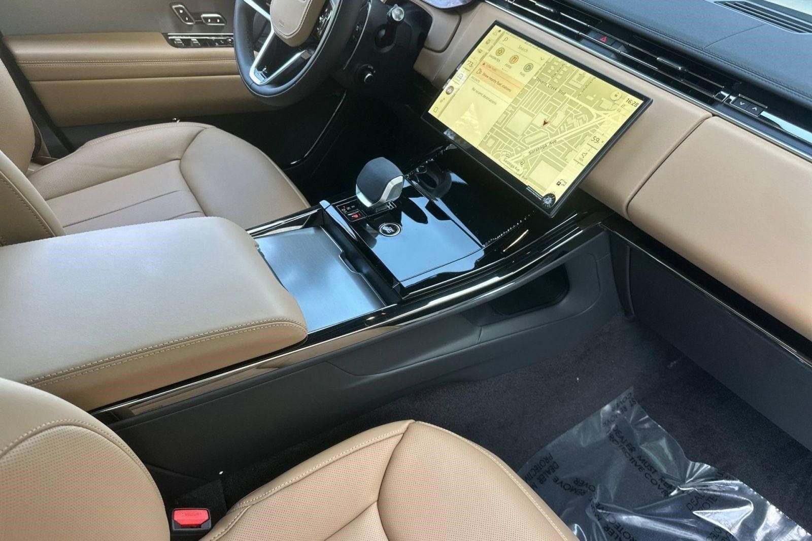 New 2026 Land Rover Range Rover Sport SE AWD/4WD image 29