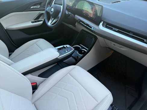 Used 2025 BMW X1 xDrive28i AWD/4WD image 19