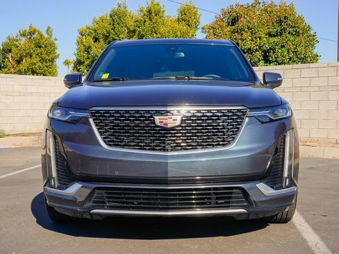 Used 2020 Cadillac XT6 Premium Luxury FWD image 4