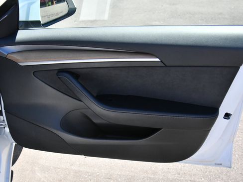 Used 2023 Tesla Model 3 Standard Range RWD image 38