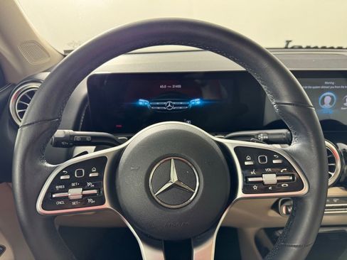 Used 2022 Mercedes-Benz GLB 250 image 21