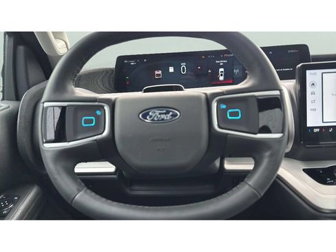 Used 2025 Ford Expedition Max Active AWD/4WD image 18