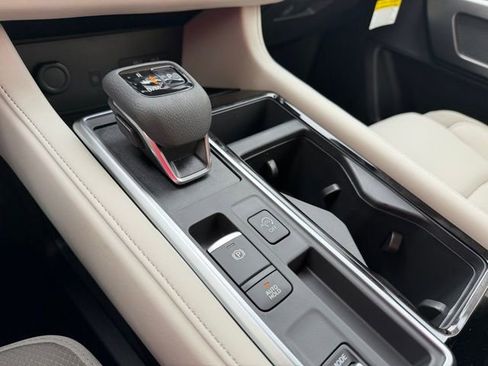 New 2026 Nissan Pathfinder SL AWD/4WD image 23