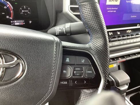 Used 2023 Toyota Tundra Platinum AWD/4WD image 27