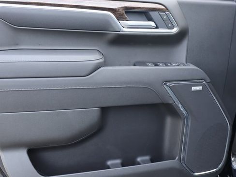 New 2026 GMC Sierra 1500 Elevation image 9