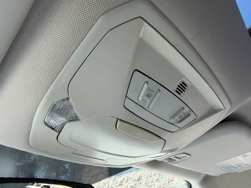 Used 2017 Ford Escape SE w/ Equipment Group 201A FWD image 42