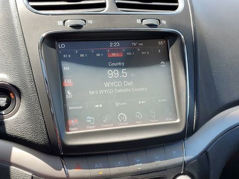Used 2020 Dodge Journey Crossroad w/ Popular Equipment Group FWD image 24