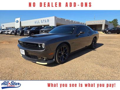 Used 2022 Dodge Challenger R/T w/ Blacktop Package