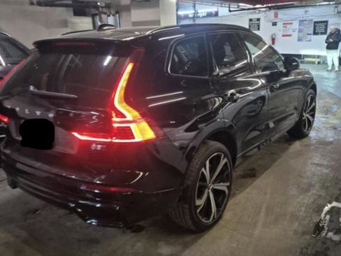 Used 2023 Volvo XC60 B5 Ultimate image 2