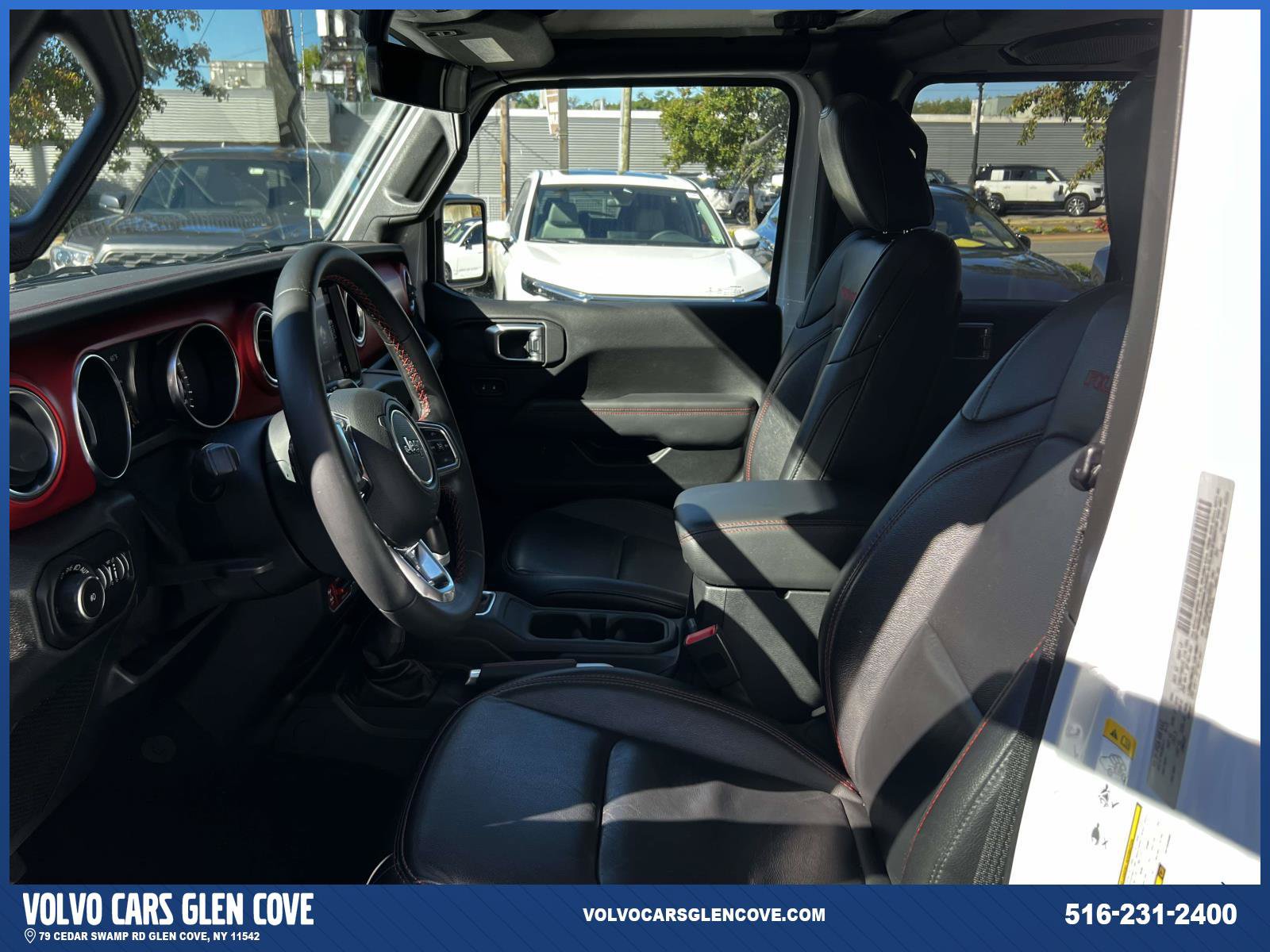 Used 2020 Jeep Wrangler Unlimited Rubicon w/ Dual Top Group AWD/4WD image 15