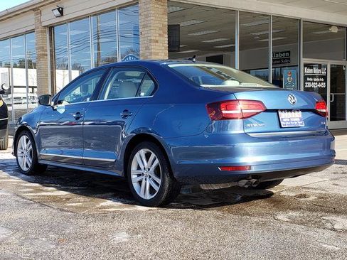 Used 2017 Volkswagen Jetta SEL image 3
