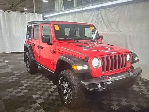 Used 2023 Jeep Wrangler Unlimited Rubicon w/ Cold Weather Group AWD/4WD image 4