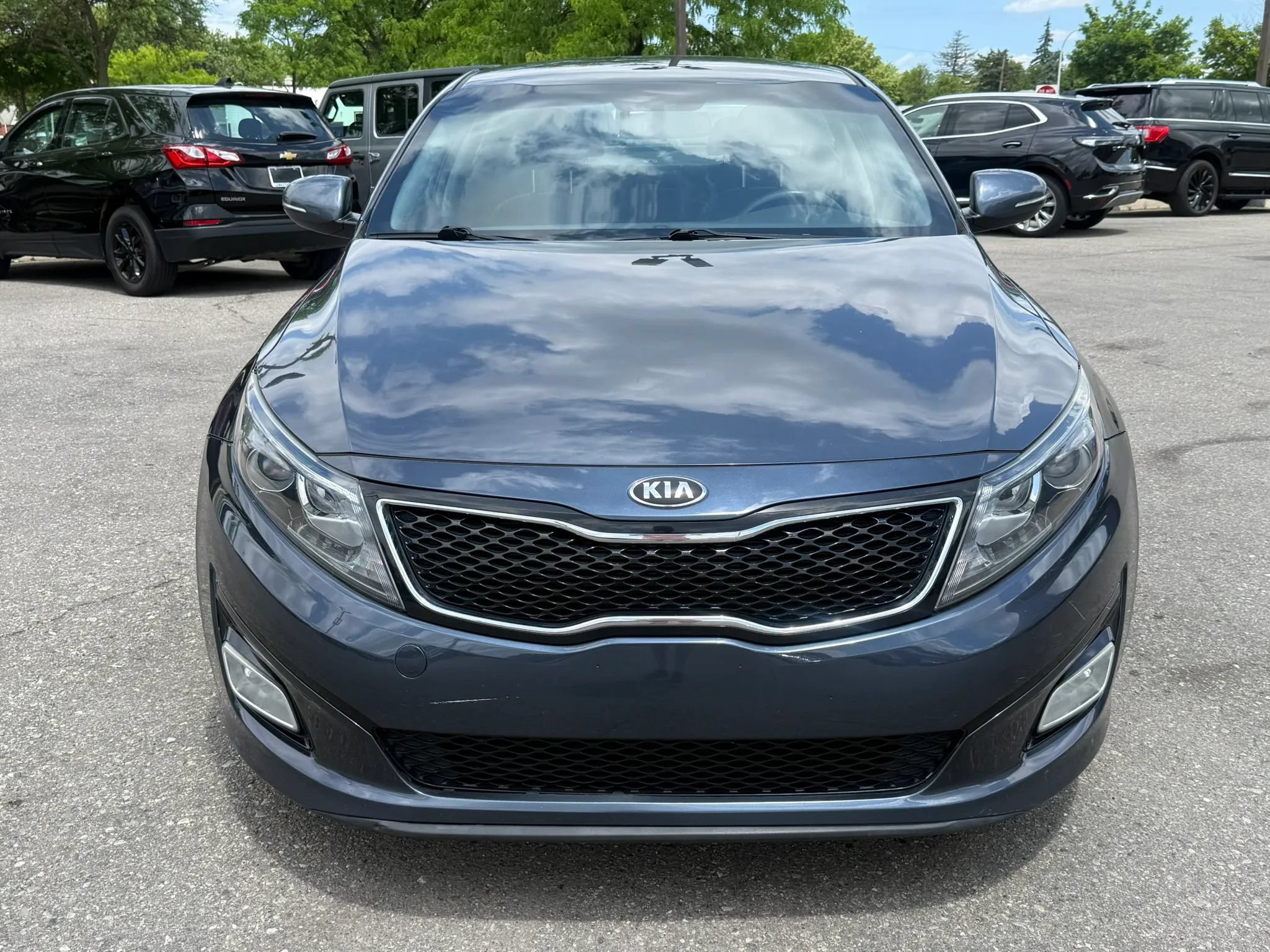 Used 2015 Kia Optima LX FWD image 2