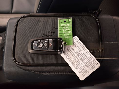 Used 2021 Ford Bronco First Edition image 19