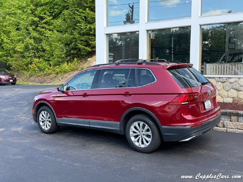 Used 2018 Volkswagen Tiguan SE AWD/4WD image 3