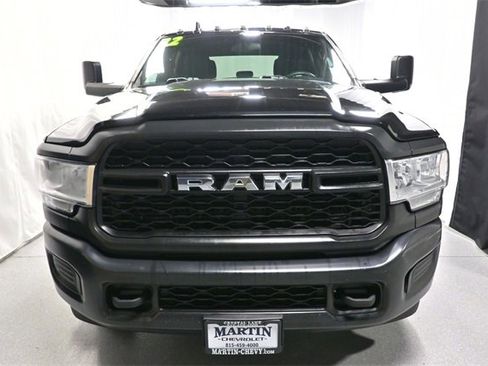 Used 2022 RAM 3500 Tradesman w/ Max Tow Package image 9