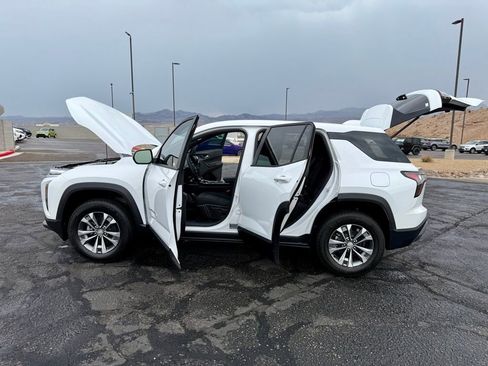New 2026 Chevrolet Equinox LT image 45