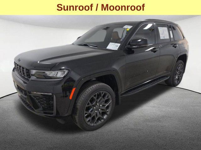 Used 2026 Jeep Grand Cherokee Summit w/ Obsidian Package AWD/4WD image 5