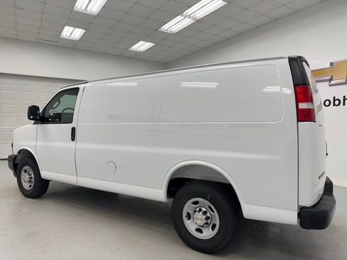 New 2025 Chevrolet Express 2500 Work Van w/ Driver Convenience Package image 7