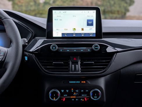 Used 2023 Ford Escape ST-Line Select image 15