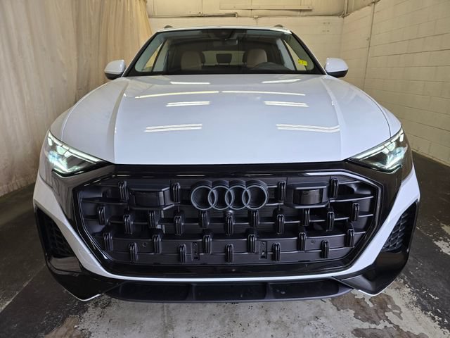 Certified 2025 Audi Q8 Premium AWD/4WD image 3