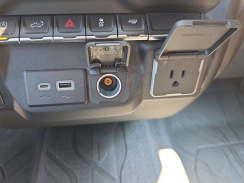 Used 2024 Chevrolet Silverado 1500 Custom RWD image 21