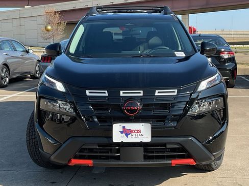 New 2026 Nissan Rogue SV image 3