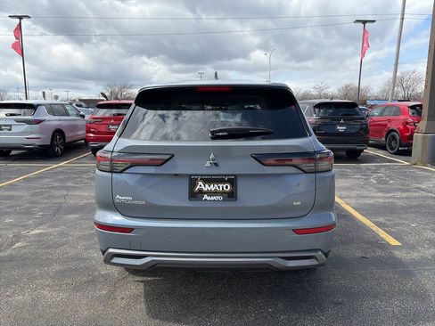 New 2026 Mitsubishi Outlander SE FWD image 4