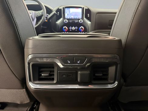 Used 2019 GMC Sierra 1500 Denali w/ Denali Ultimate Package AWD/4WD image 27
