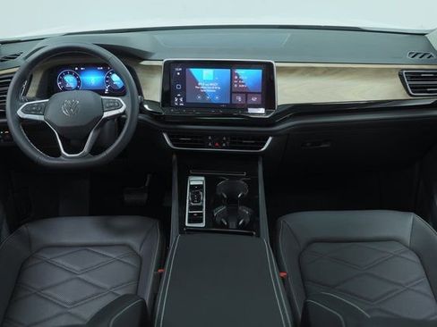 New 2026 Volkswagen Atlas SE FWD image 11