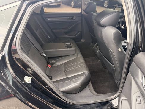 Used 2018 Honda Accord Touring image 33