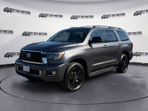 Used 2019 Toyota Sequoia TRD Sport w/ TRD Sport Premium Package image 3