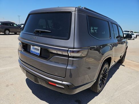 New 2026 Jeep Grand Wagoneer L Summit AWD/4WD image 7