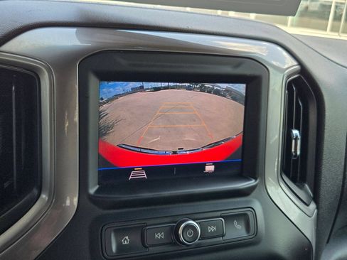 Used 2021 GMC Sierra 2500 4x4 Crew Cab w/ Gooseneck/5TH Wheel Package image 16