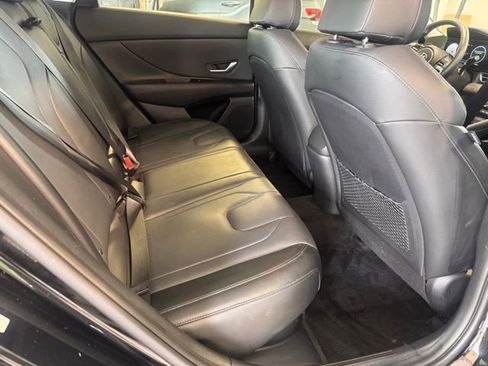 Used 2023 Hyundai Elantra Limited FWD image 13