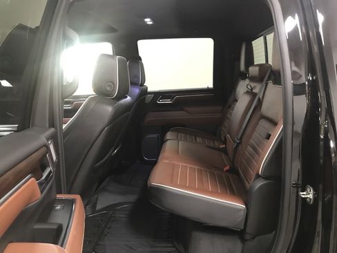 Used 2025 GMC Sierra 3500 Denali Ultimate image 12