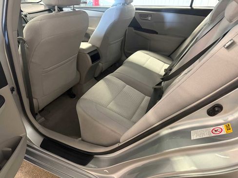 Used 2017 Toyota Camry LE image 22