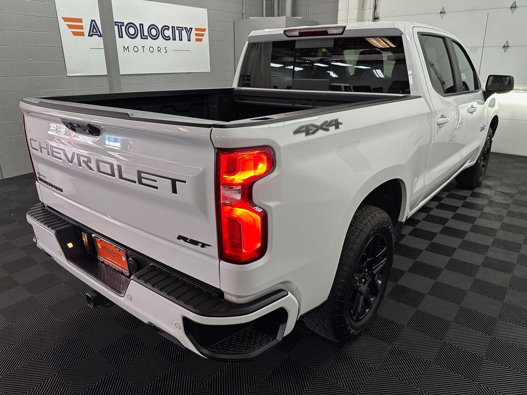 Used 2025 Chevrolet Silverado 1500 RST AWD/4WD image 9