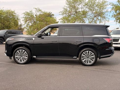Certified 2026 INFINITI QX80 Luxe w/ Cargo Package RWD image 3