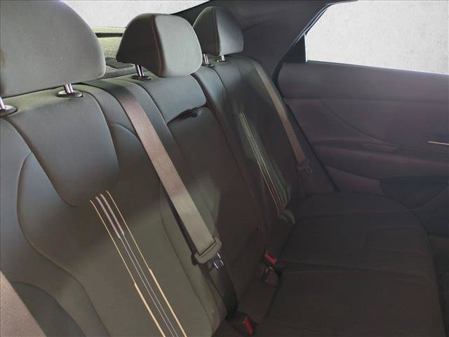 Used 2025 Hyundai Elantra SEL FWD image 20