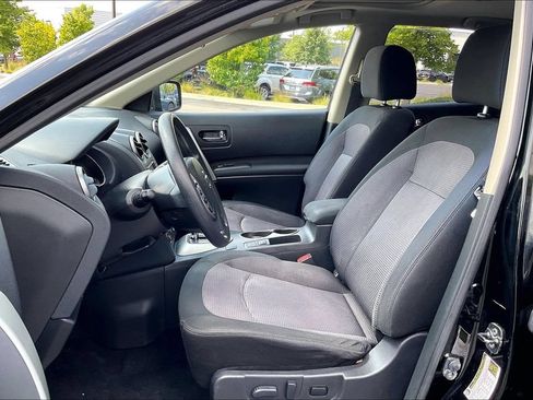 Used 2013 Nissan Rogue SV w/ Premium Pkg AWD/4WD image 28
